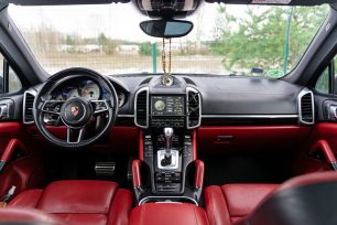PORSCHE CAYENNE S