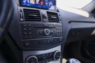 MERCEDES BENZ C220