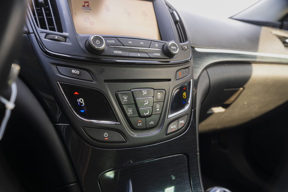 OPEL INSIGNIA SPORTS TOURER SW