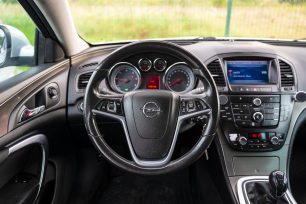 OPEL INSIGNIA SPORTS TOURER