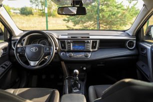 TOYOTA RAV 4