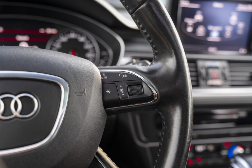 AUDI A6 AVANT QUATTRO