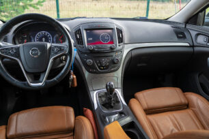 OPEL INSIGNIA SPORTS TOURER SW