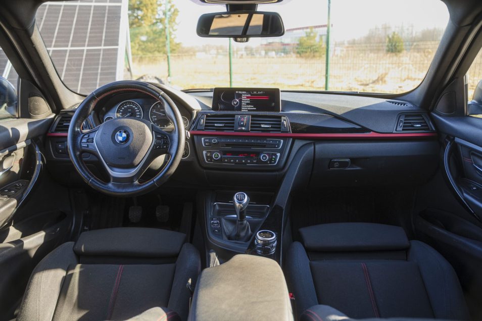 BMW 320 M-PACK XDRIVE