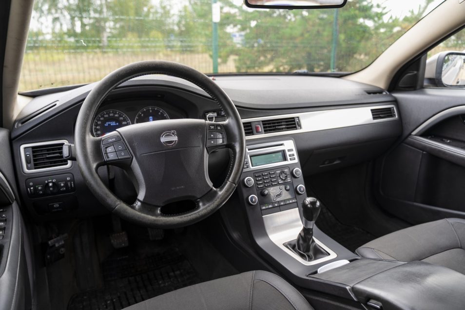 VOLVO V70