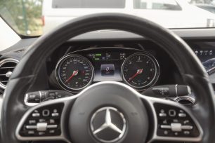 MERCEDES BENZ E300 DE