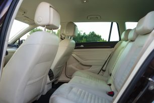 VW PASSAT R-LINE