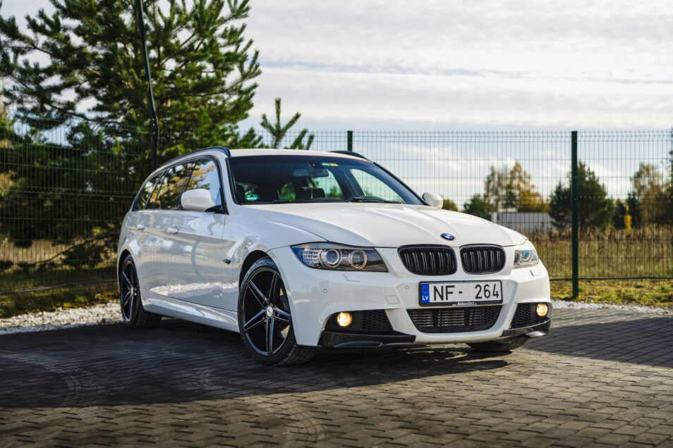 BMW 320 M-PACK FACE-LIFT